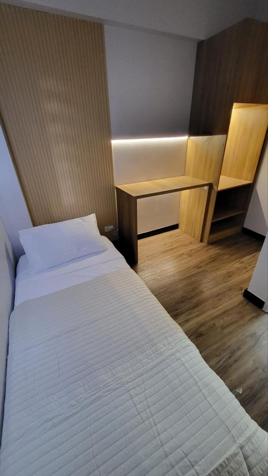 The Atherton- Spacious Modern Condo Unit In Paranaque Near The Airport, Makati, Bgc And Highways Paranaque City Esterno foto