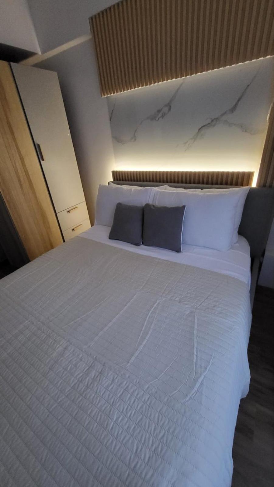 The Atherton- Spacious Modern Condo Unit In Paranaque Near The Airport, Makati, Bgc And Highways Paranaque City Esterno foto