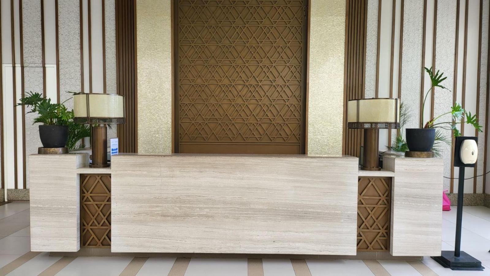 The Atherton- Spacious Modern Condo Unit In Paranaque Near The Airport, Makati, Bgc And Highways Paranaque City Esterno foto